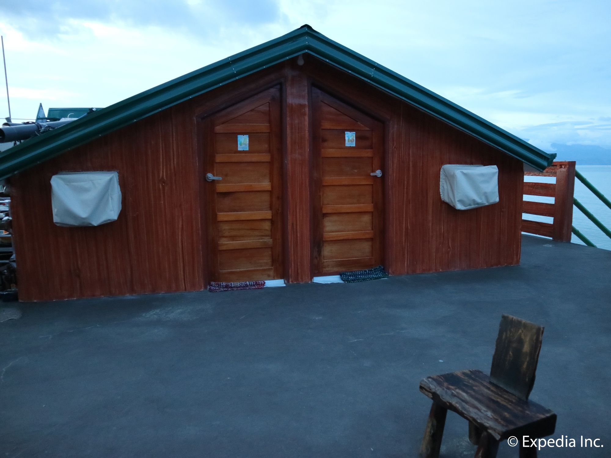 Beachfront Of Baler Resort Exterior foto